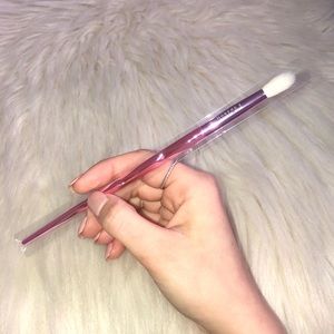 NEW Morphe x Jeffree Star JS5 Crease Kween Brush